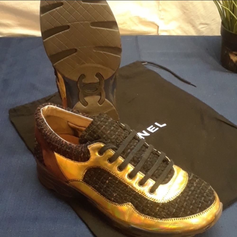 Chanel shoes size 6 . - Picture 3 of 8